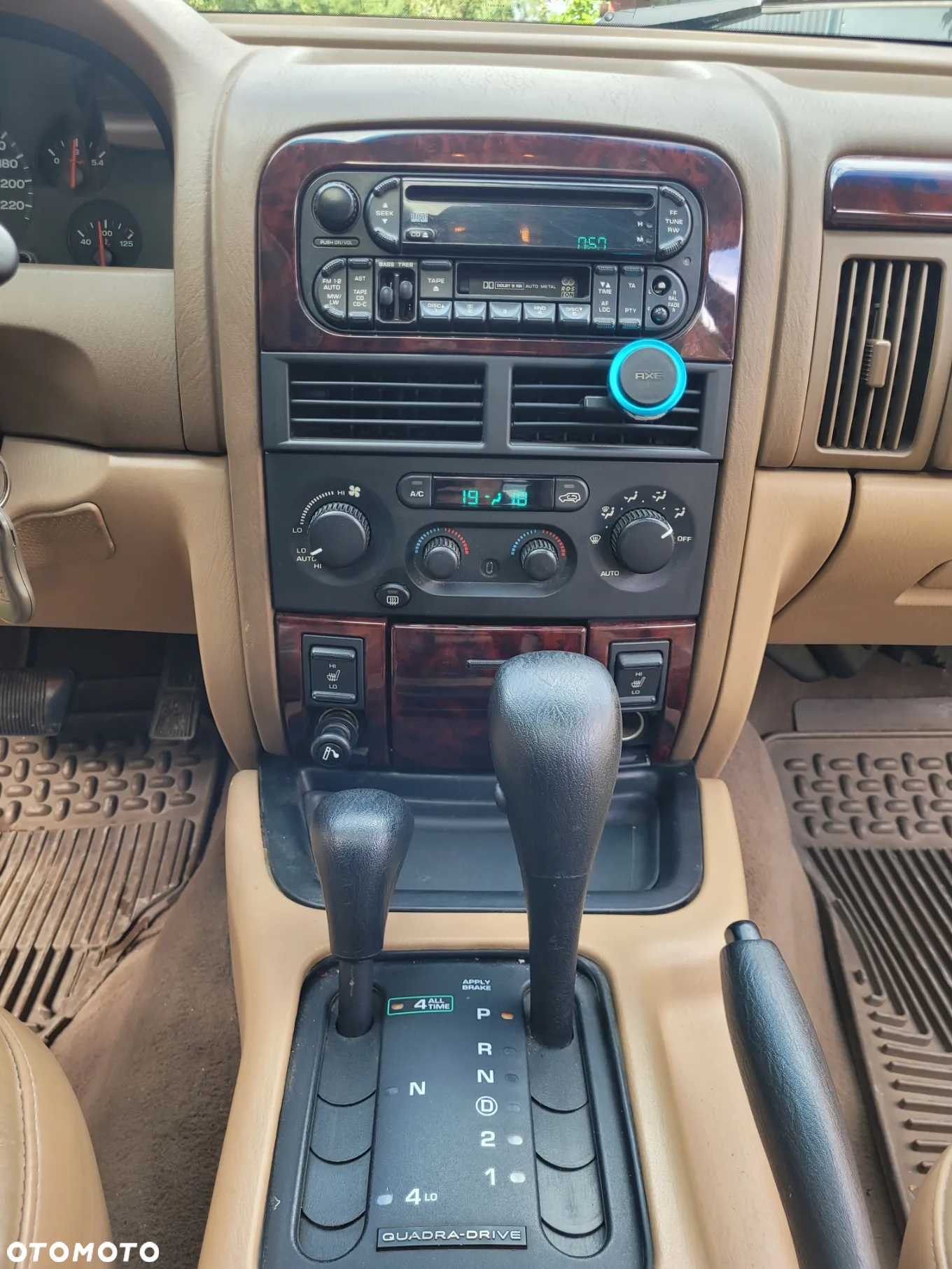 Jeep Grand Cherokee 4.7 Limited - 17