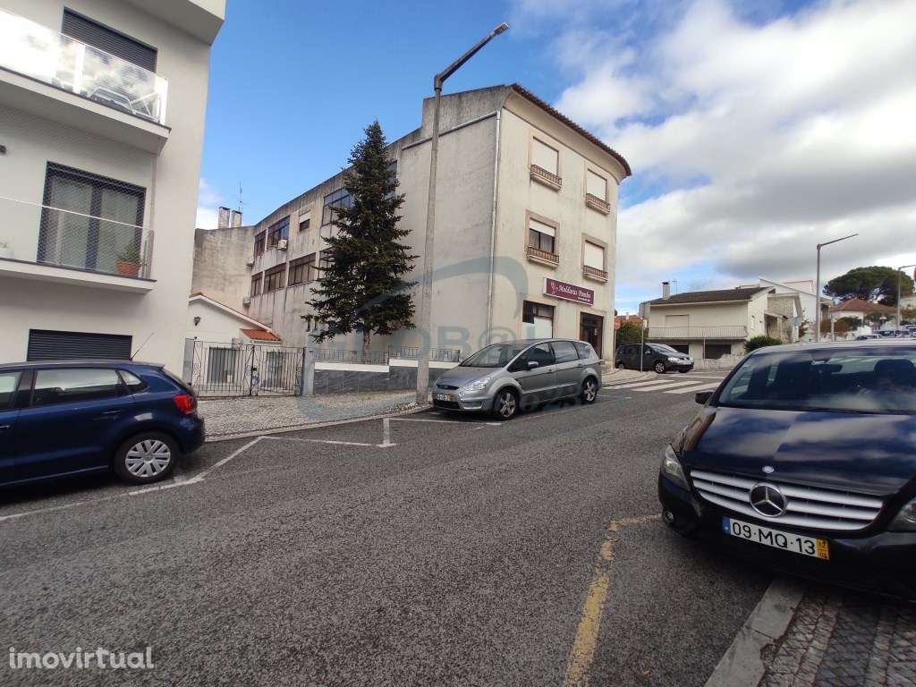 Loja de Gaveto com Potencial para Clínicas e Serviços - Centro de A... - Grande imagem: 2/15