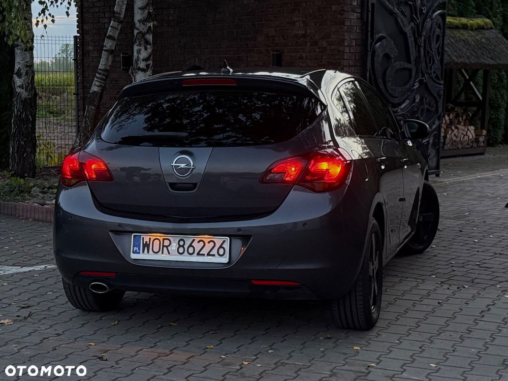 Opel Astra 1.4 T Cosmo - 16