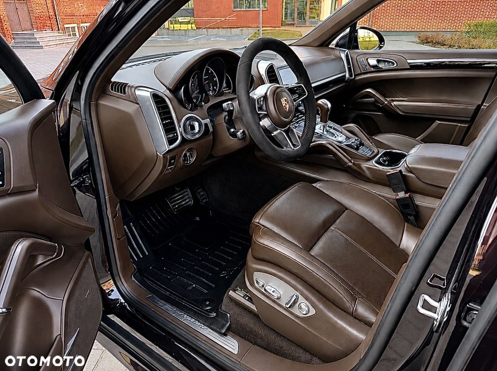 Porsche Cayenne Diesel Platinum Edition - 5