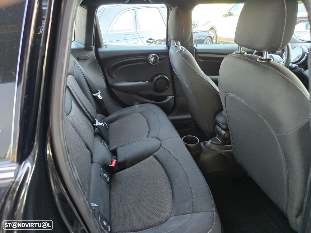 MINI 5 Portas Cooper D - 20