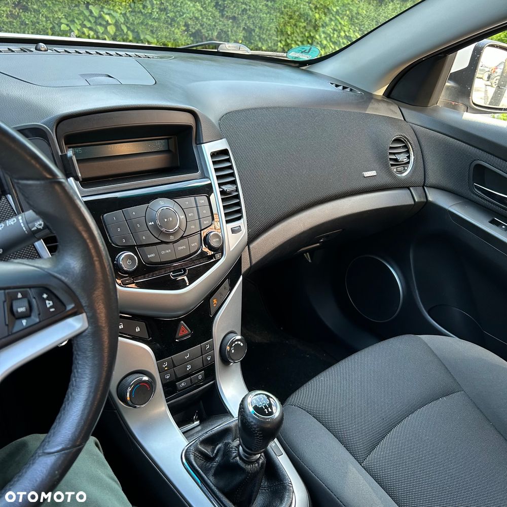 Chevrolet Cruze 1.6 LT+ - 13