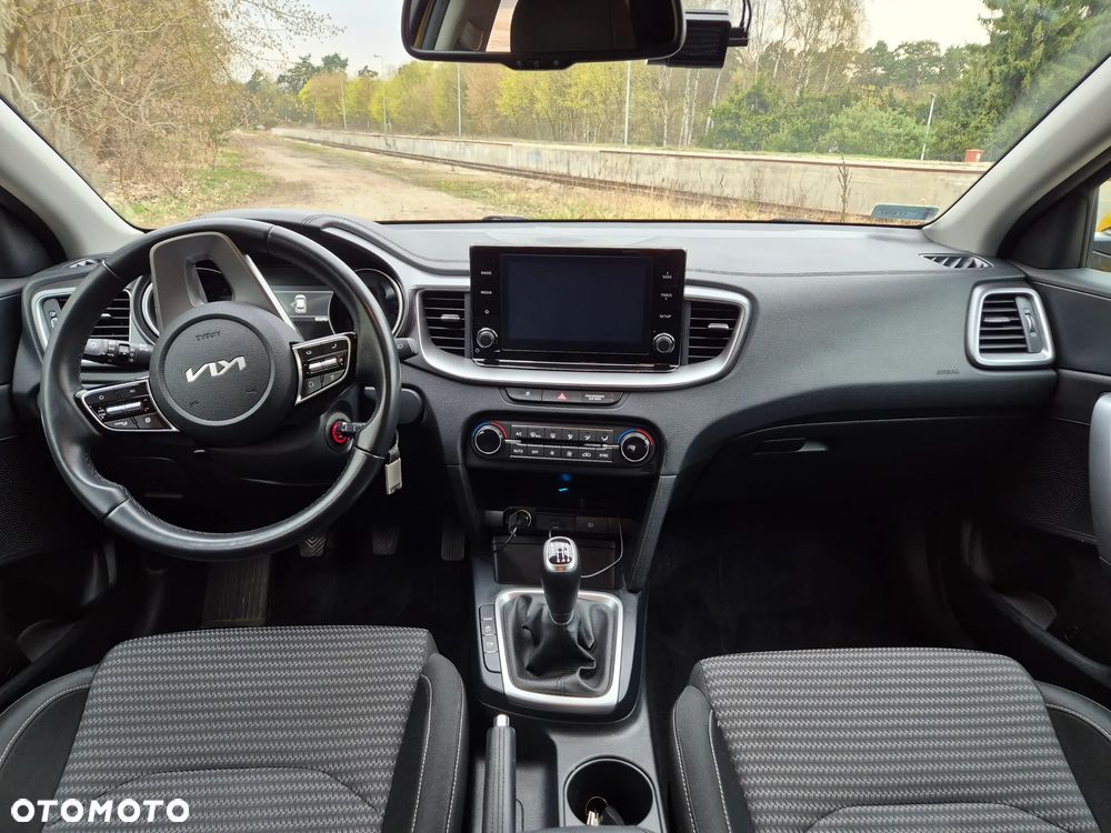 Kia XCeed 1.5 T-GDI M - 11