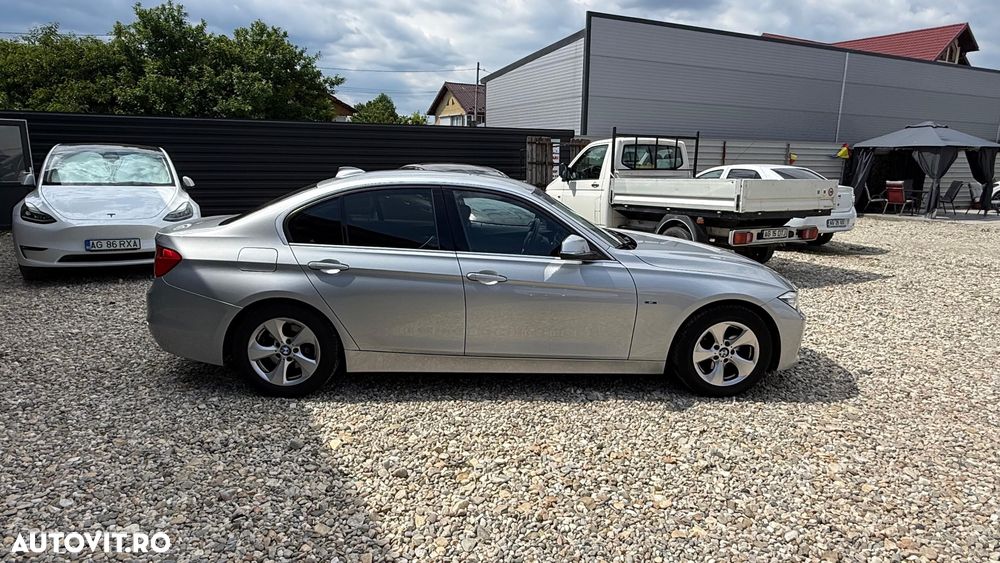 BMW Seria 3 320d Efficient Dynamic Edition Sport-Aut. - 7