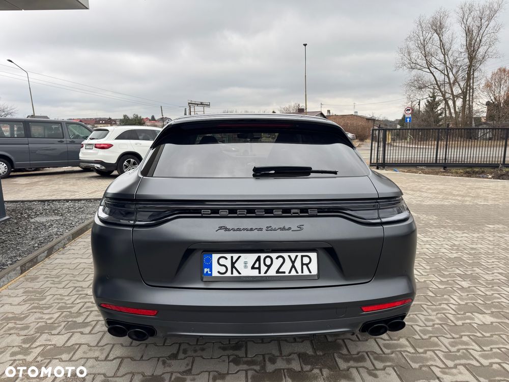 Porsche Panamera Turbo S Executive - 4