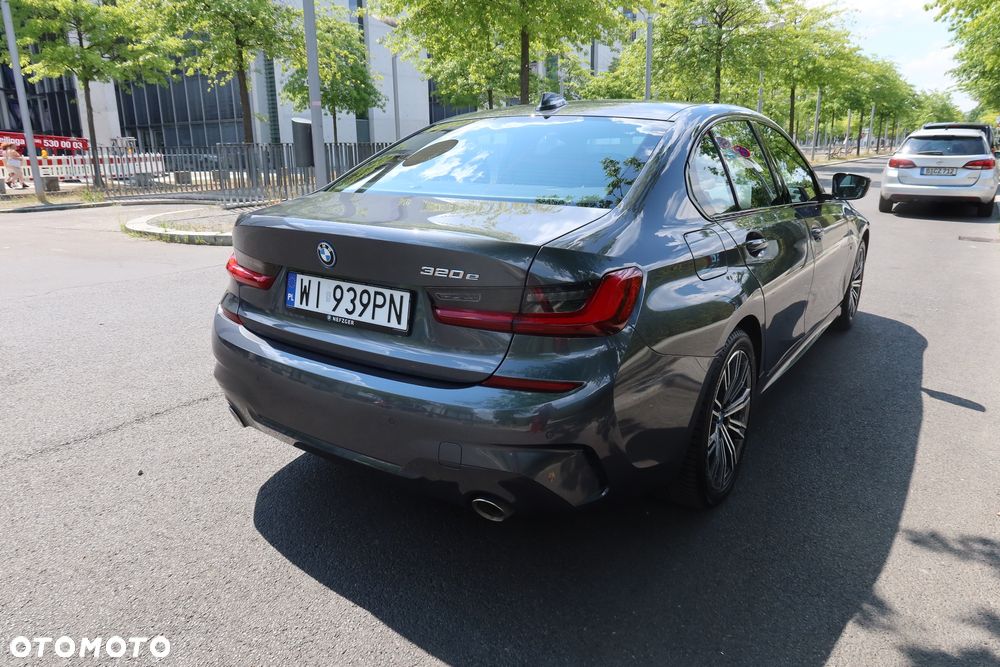 BMW Seria 3 320e M Sport sport - 3