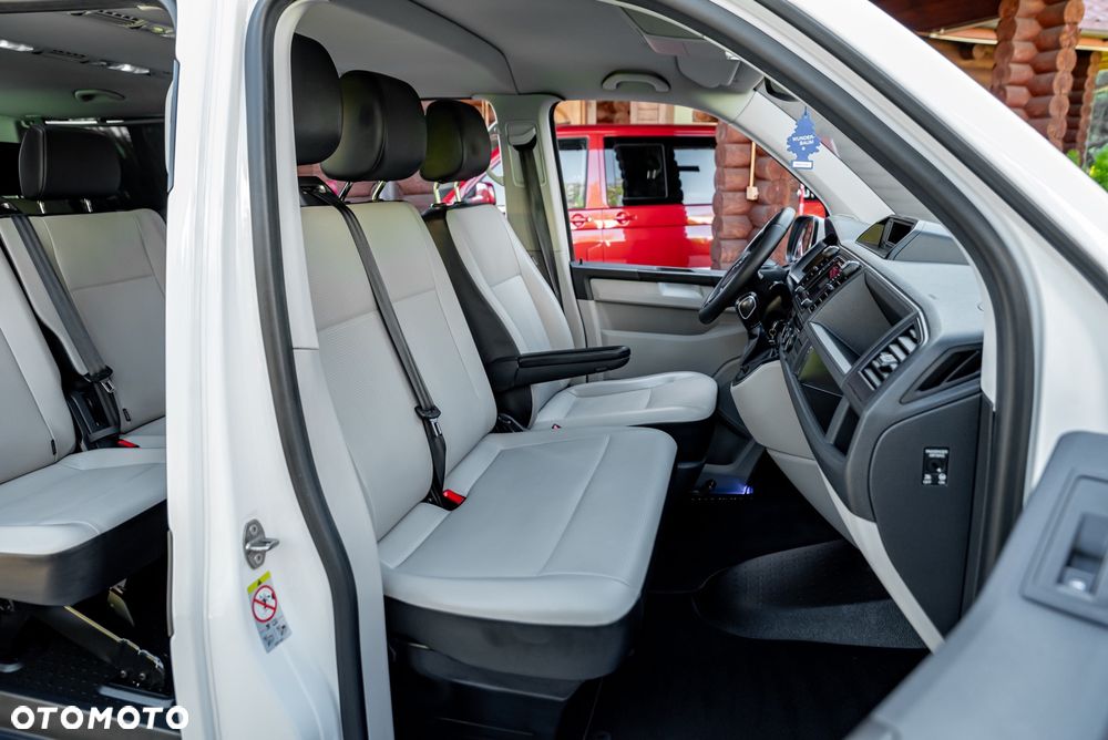 Volkswagen Caravelle 2.0 TDI L2 Trendline DSG - 24