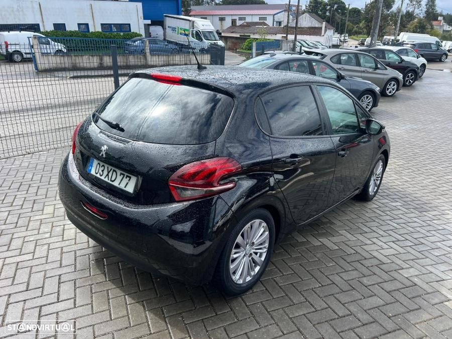 Peugeot 208 1.2 PureTech Style - 3