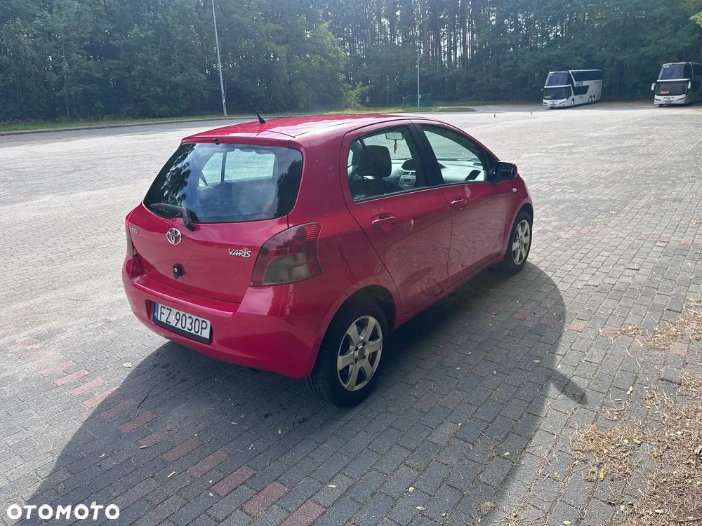 Toyota Yaris - 6