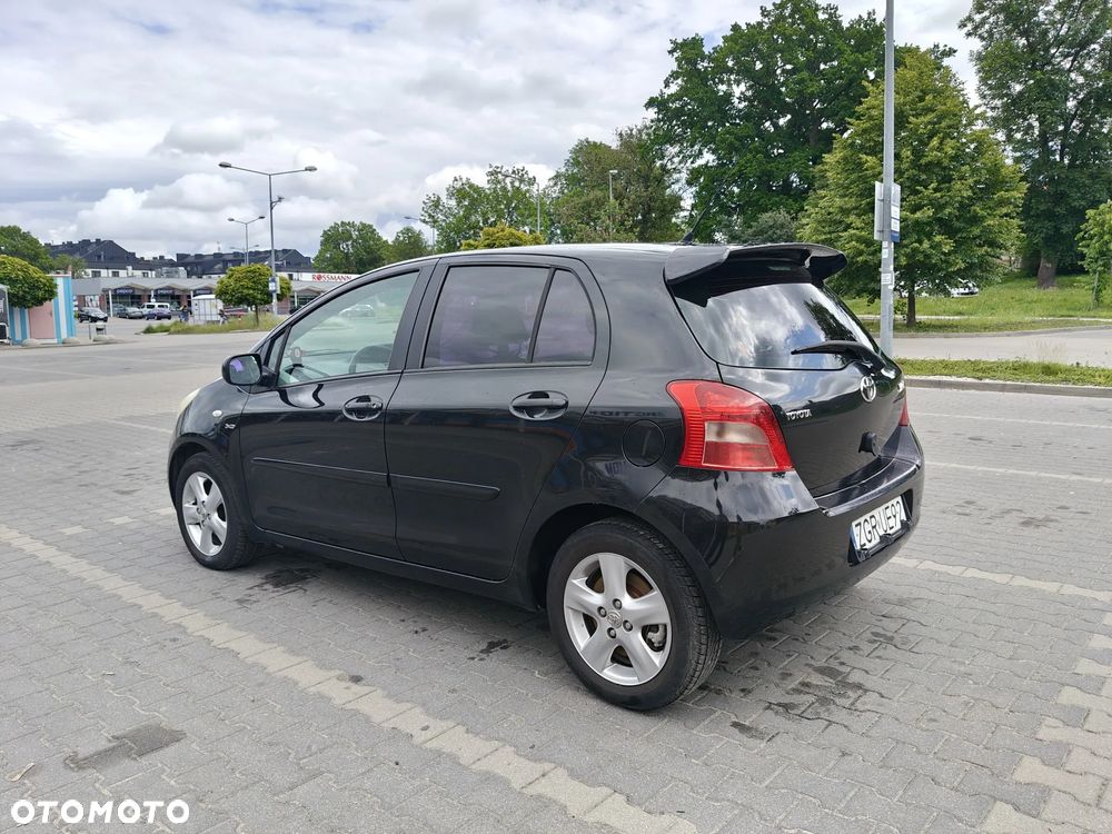 Toyota Yaris - 3