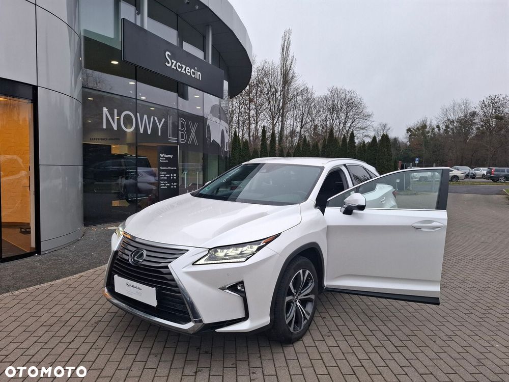 Lexus RX - 9