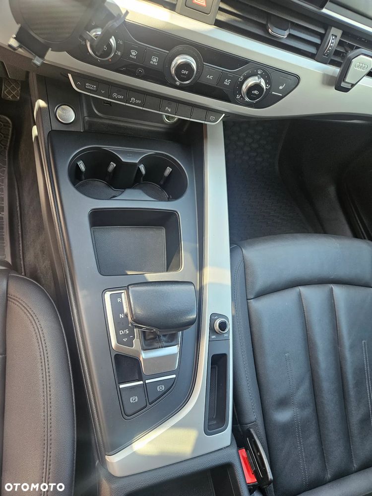 Audi A4 Avant 30 TDI S tronic advanced - 25
