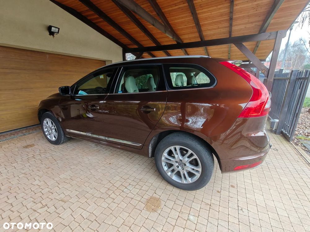 Volvo XC 60 D4 AWD Summum - 3