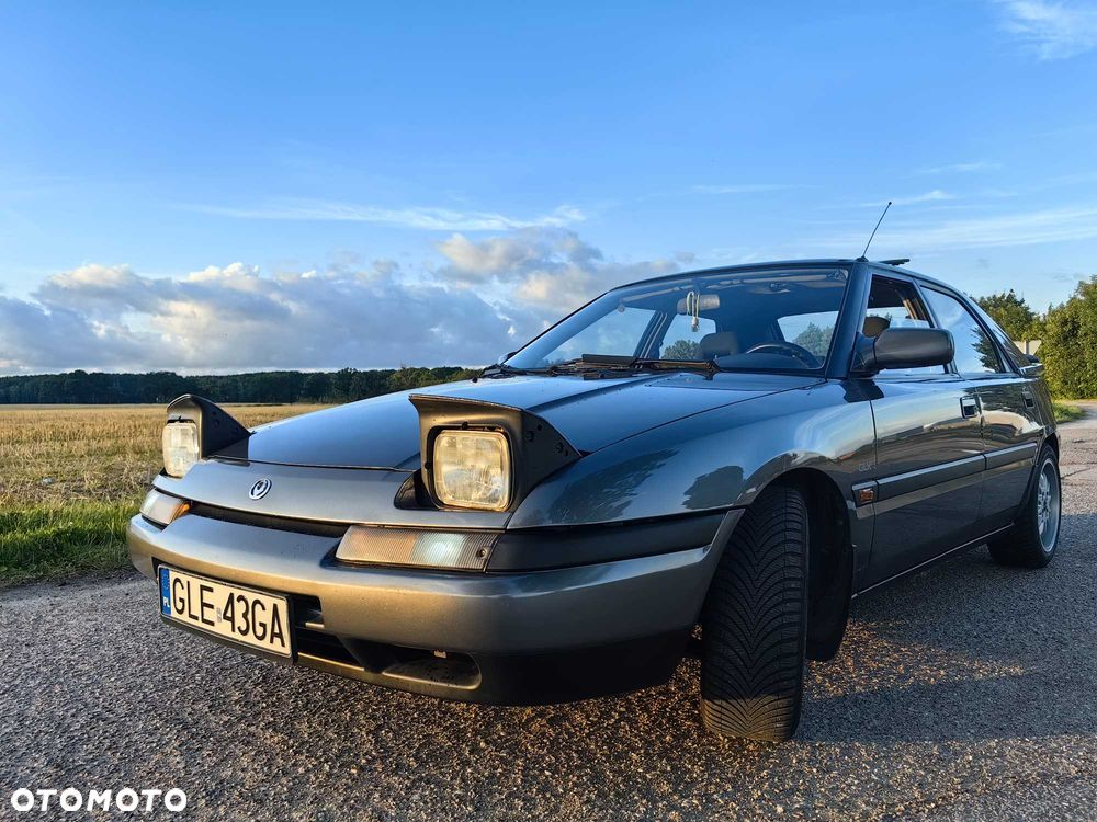 Mazda 323F - 3