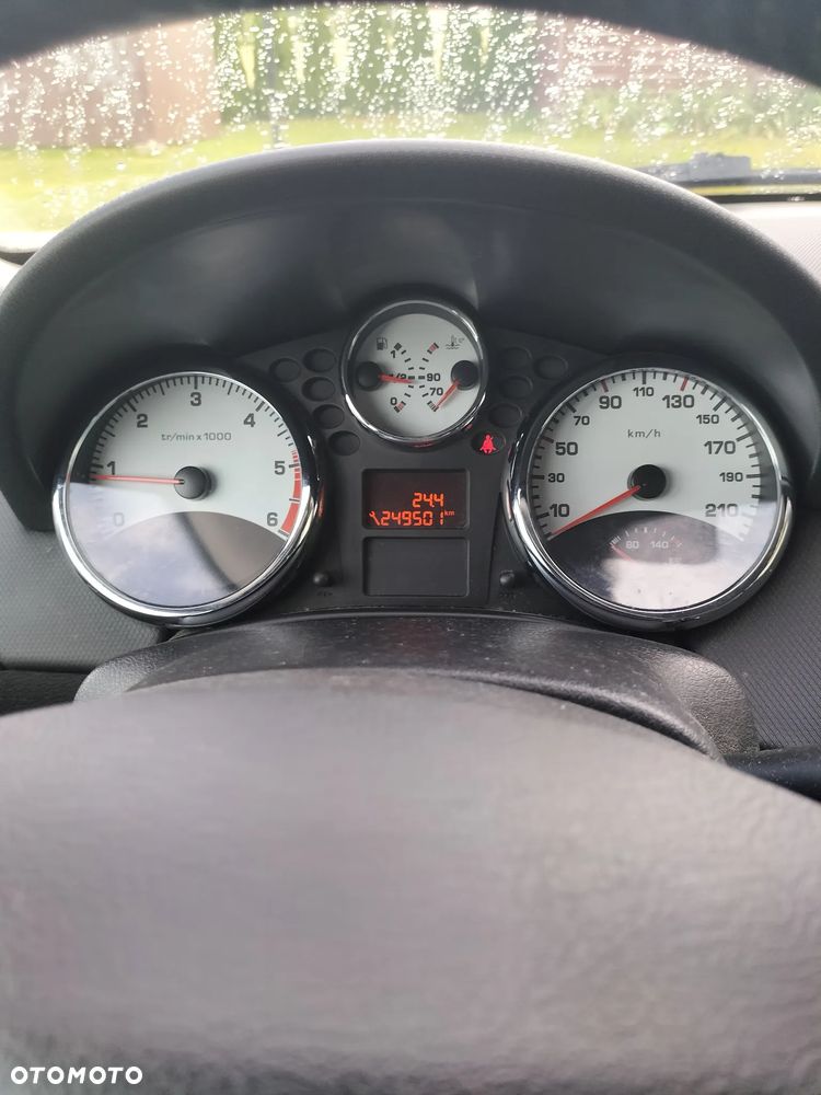 Peugeot 207 1.6 HDi 16V Trendy - 8