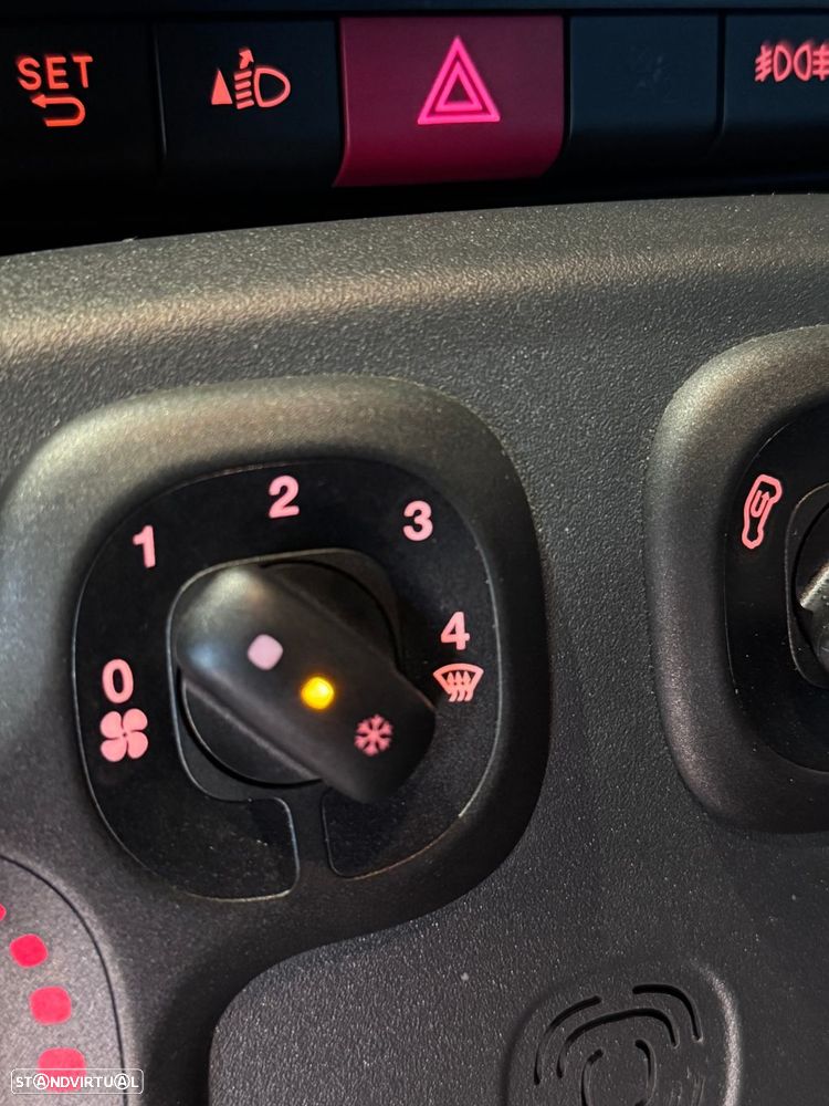 Fiat Panda 1.0 Hybrid City Cross - 27