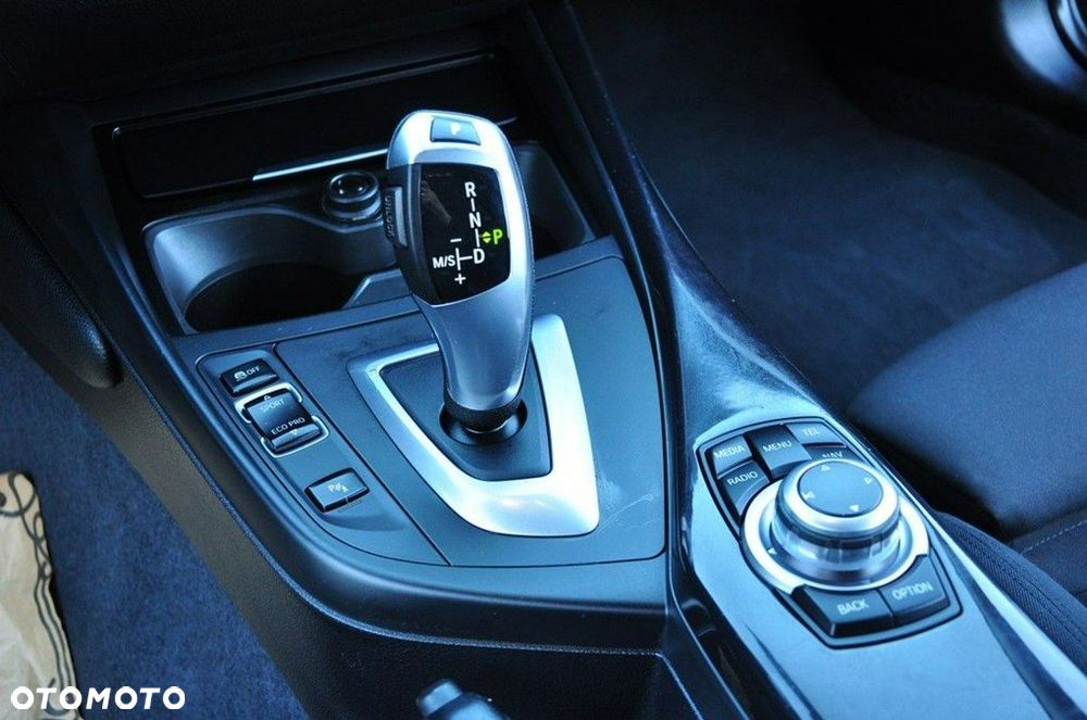 BMW Seria 1 120d BluePerformance - 37