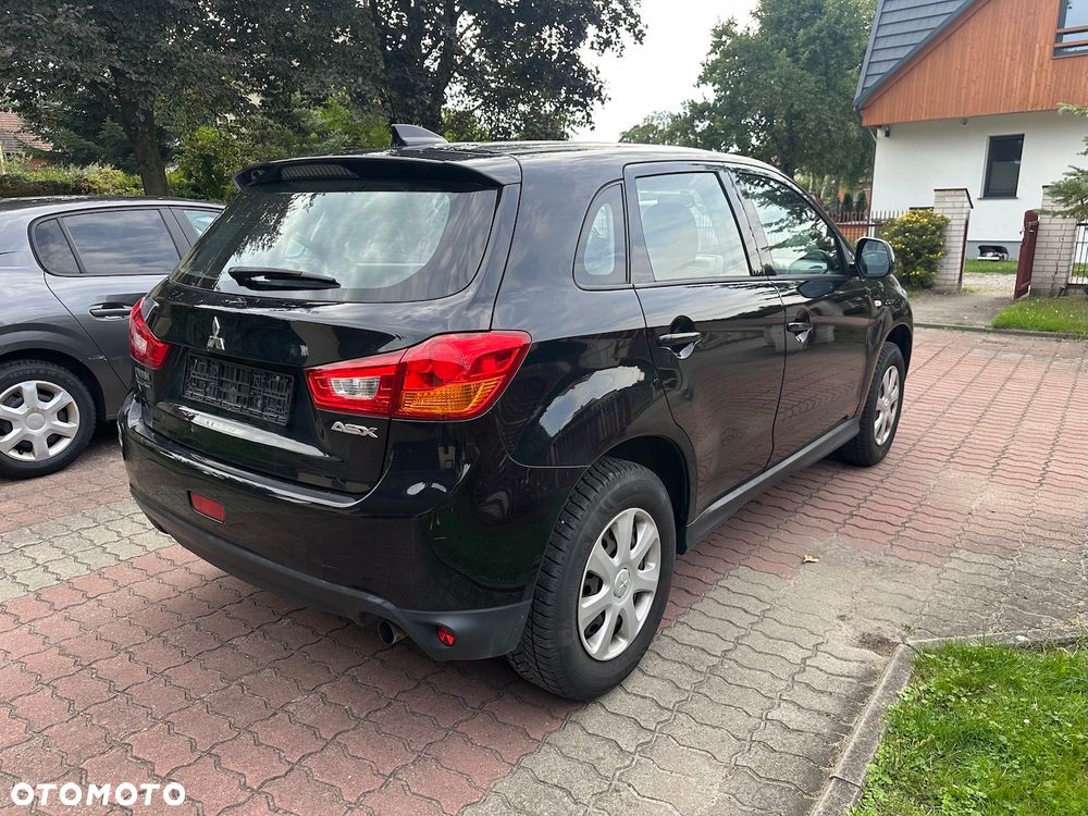Mitsubishi ASX - 4