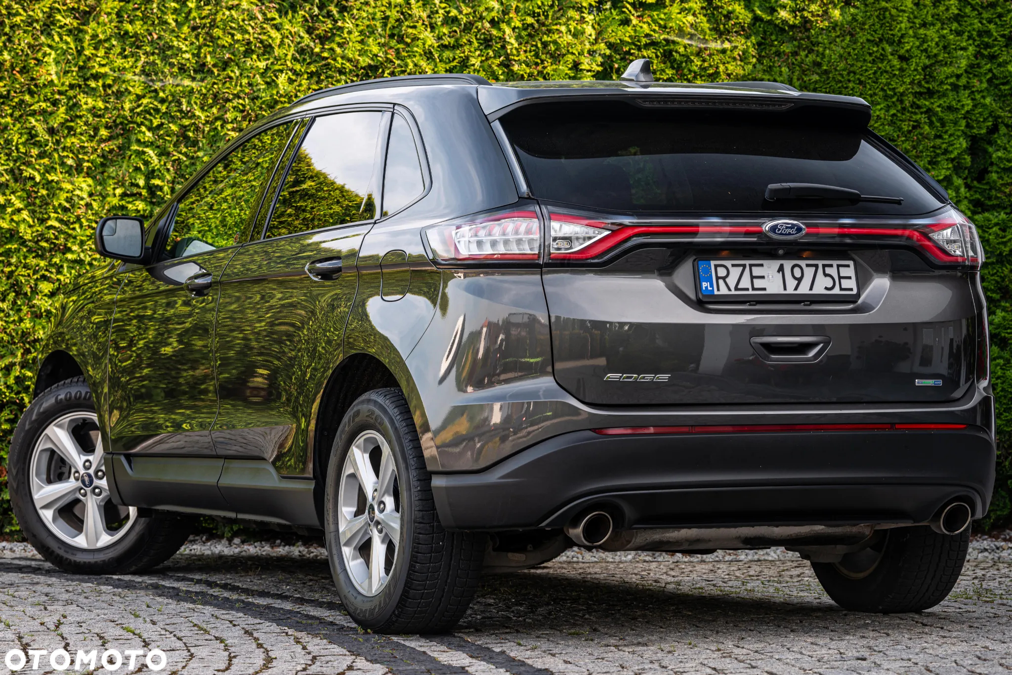 Ford Edge - 4