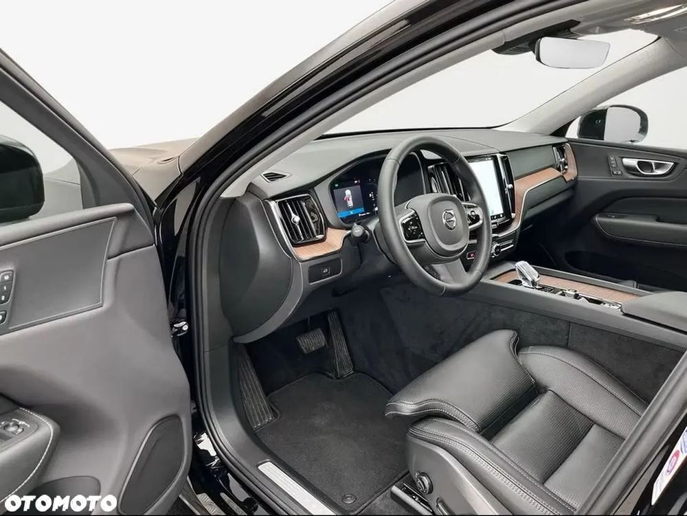 Volvo XC 60 B4 B Plus Dark - 7