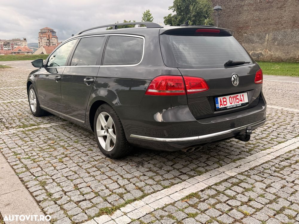 Volkswagen Passat 2.0 TDI DSG Highline - 6
