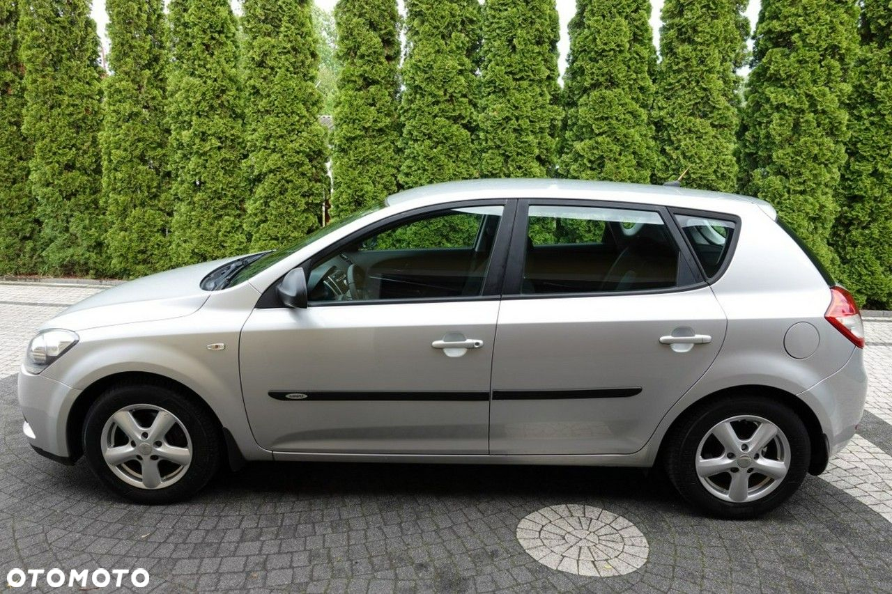 Kia Ceed - 3