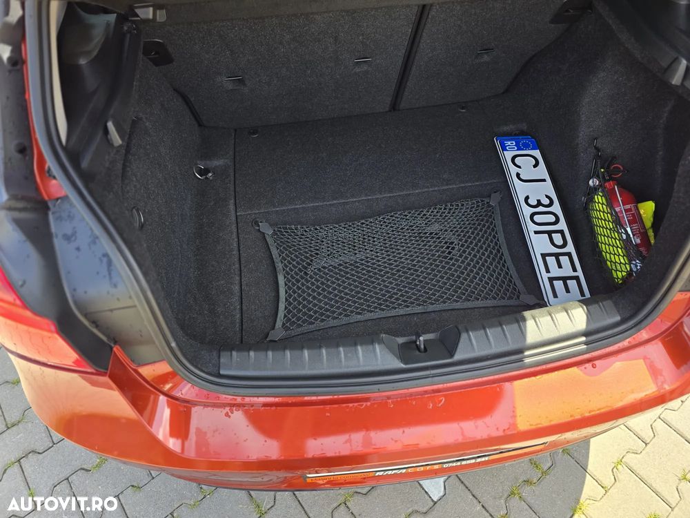 BMW Seria 1 - 13