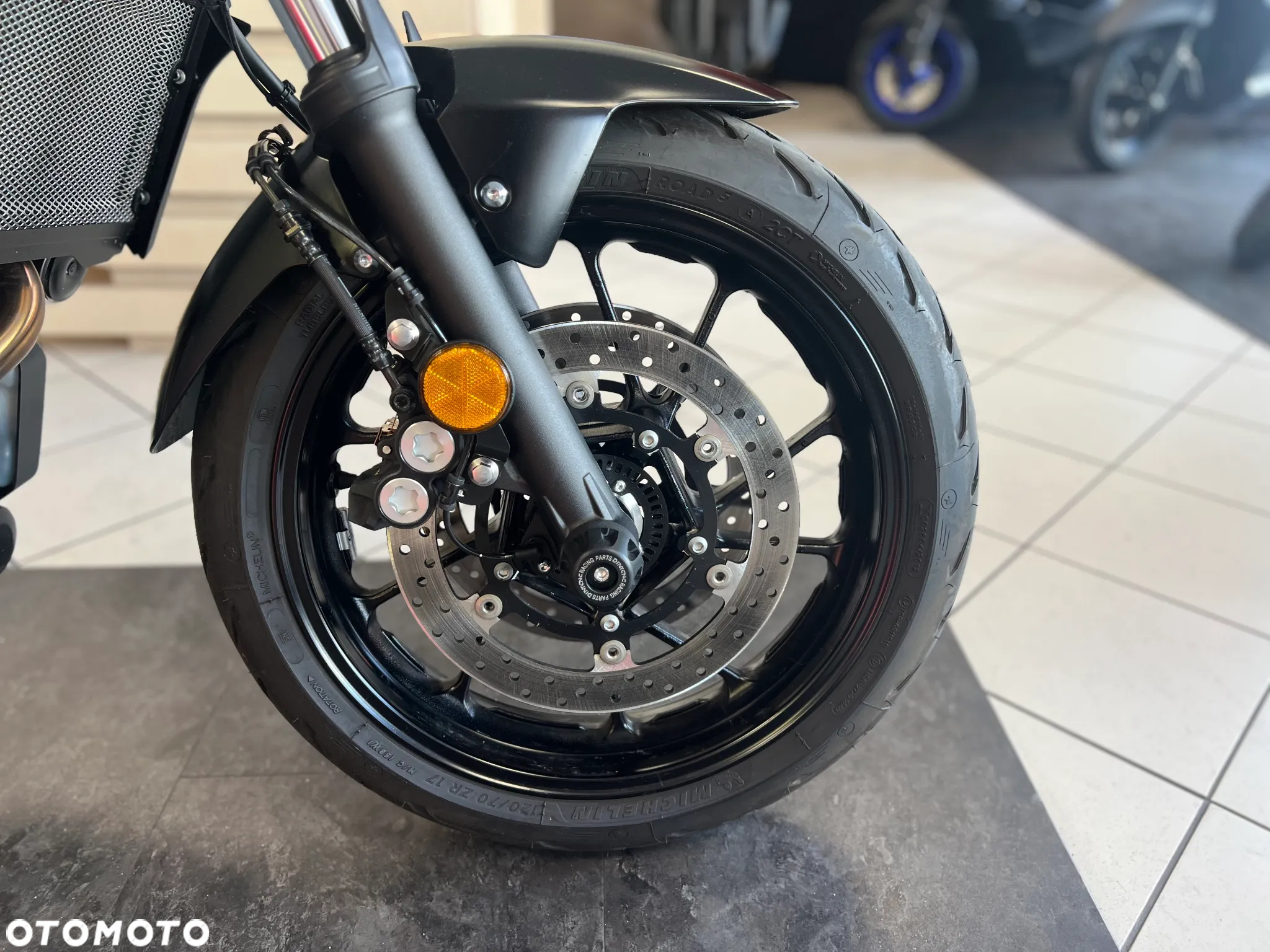 Yamaha MT - 5