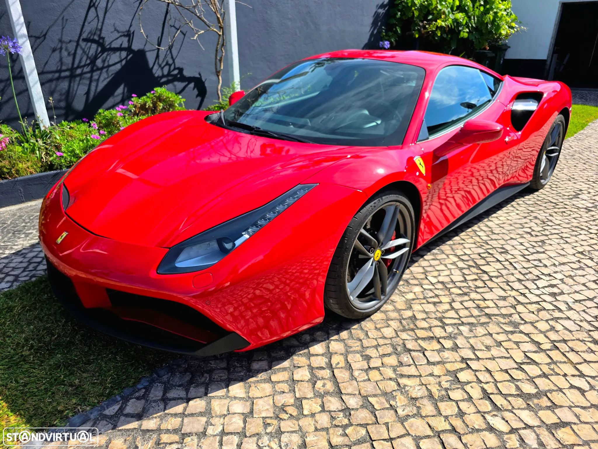 Ferrari 488 GTB - 1