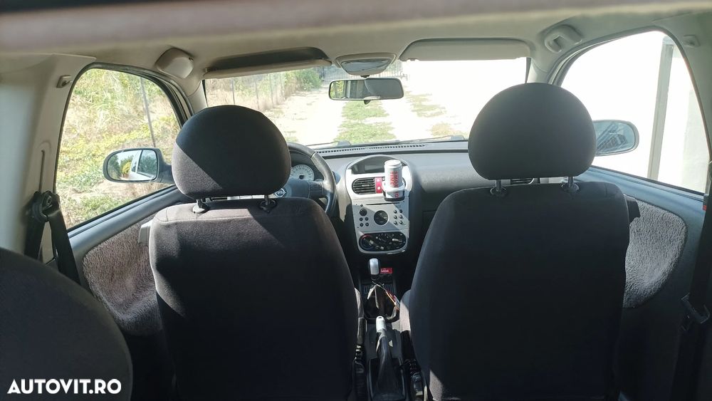 Opel Corsa 1.2 16V Sport - 10