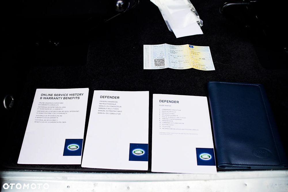 Land Rover Defender - 17