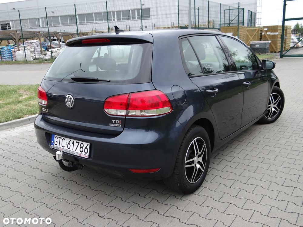 Volkswagen Golf - 5