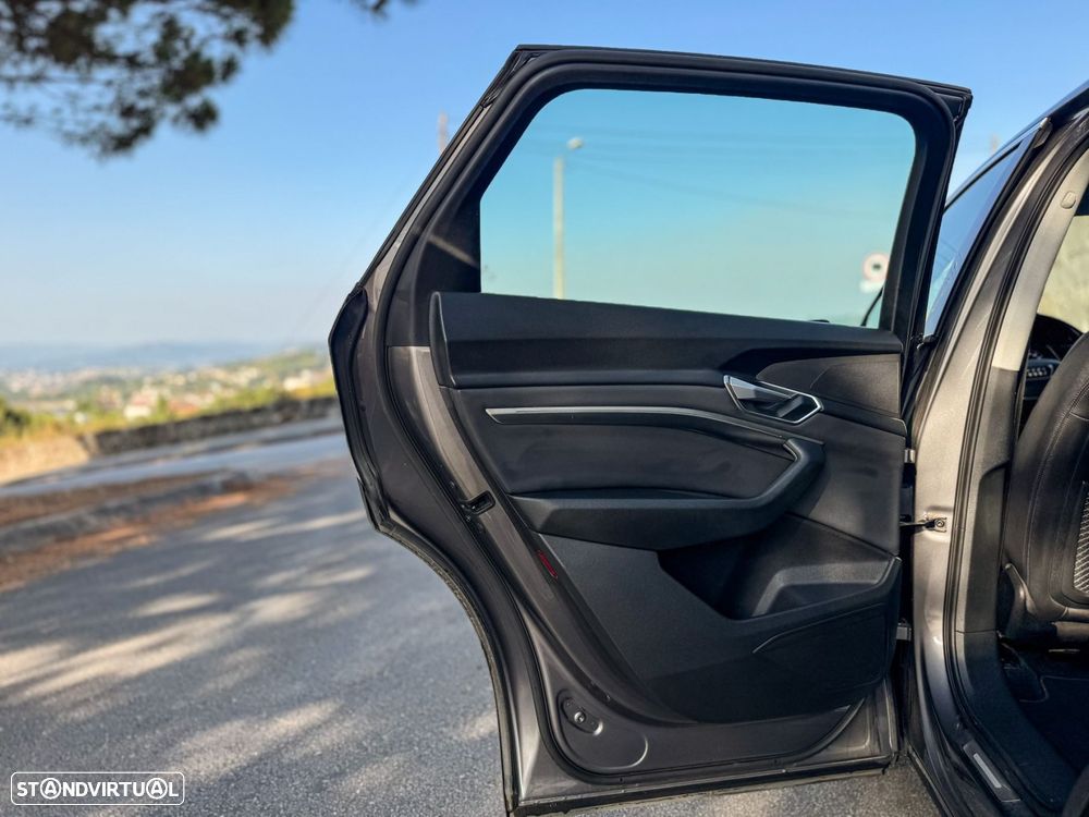 Audi e-tron 55 quattro Advanced - 30