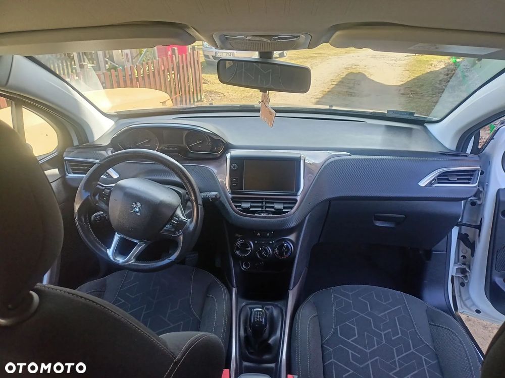 Peugeot 2008 - 7