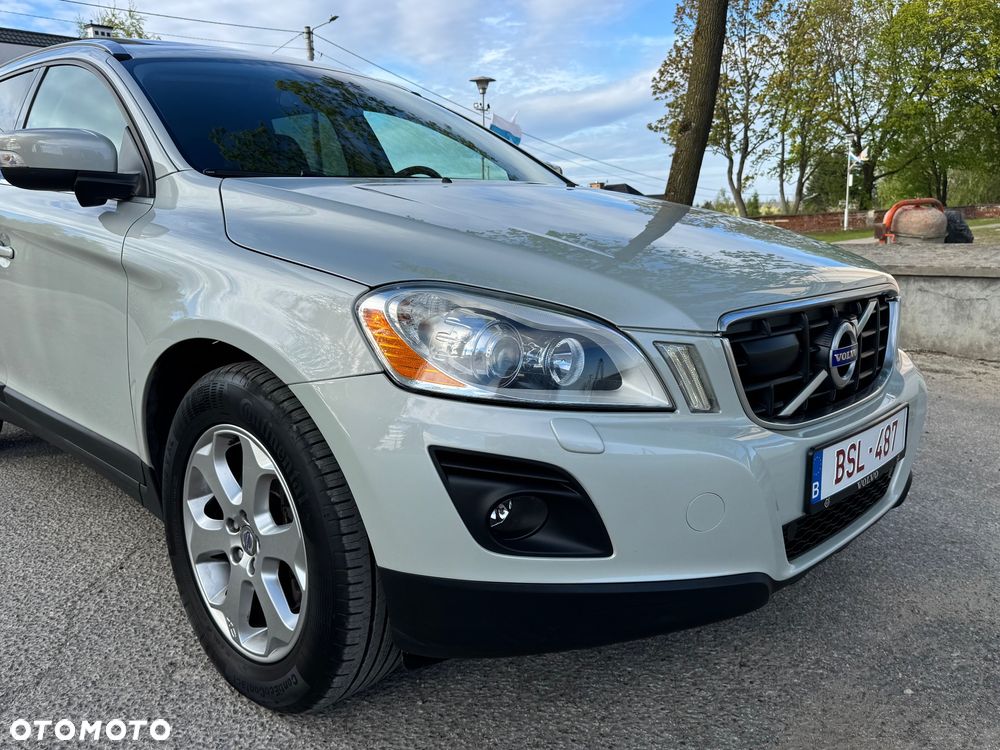 Volvo XC 60 D5 AWD Momentum - 7