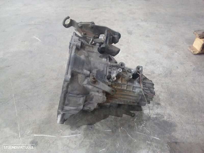 CAIXA VELOCIDADES HYUNDAI LANTRA II 1998 - 1
