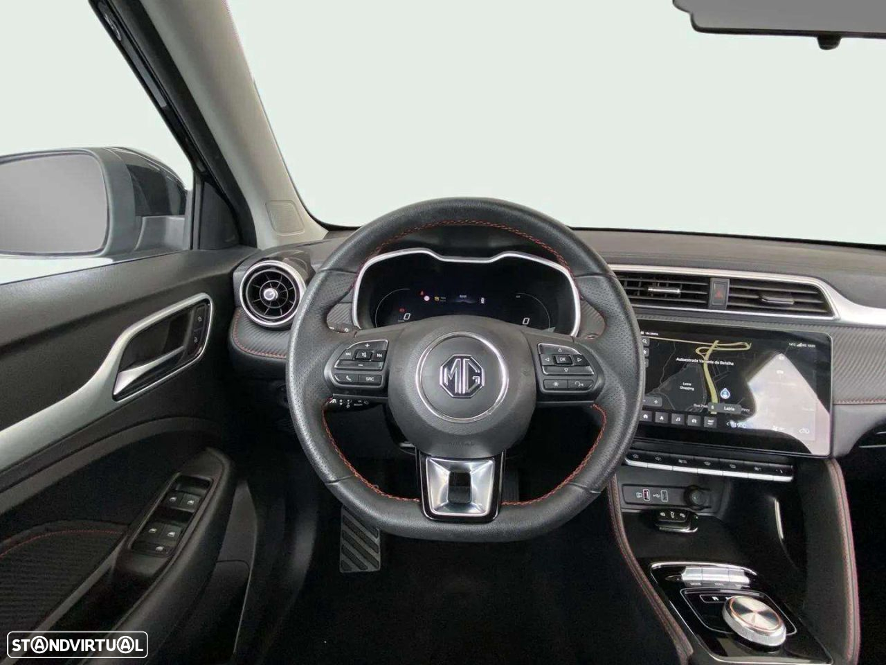 MG ZS EV 72.6 kWh Luxury OBC 11 kW - 10