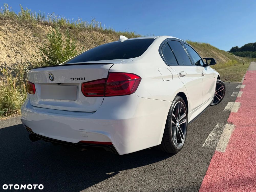 BMW Seria 3 - 36