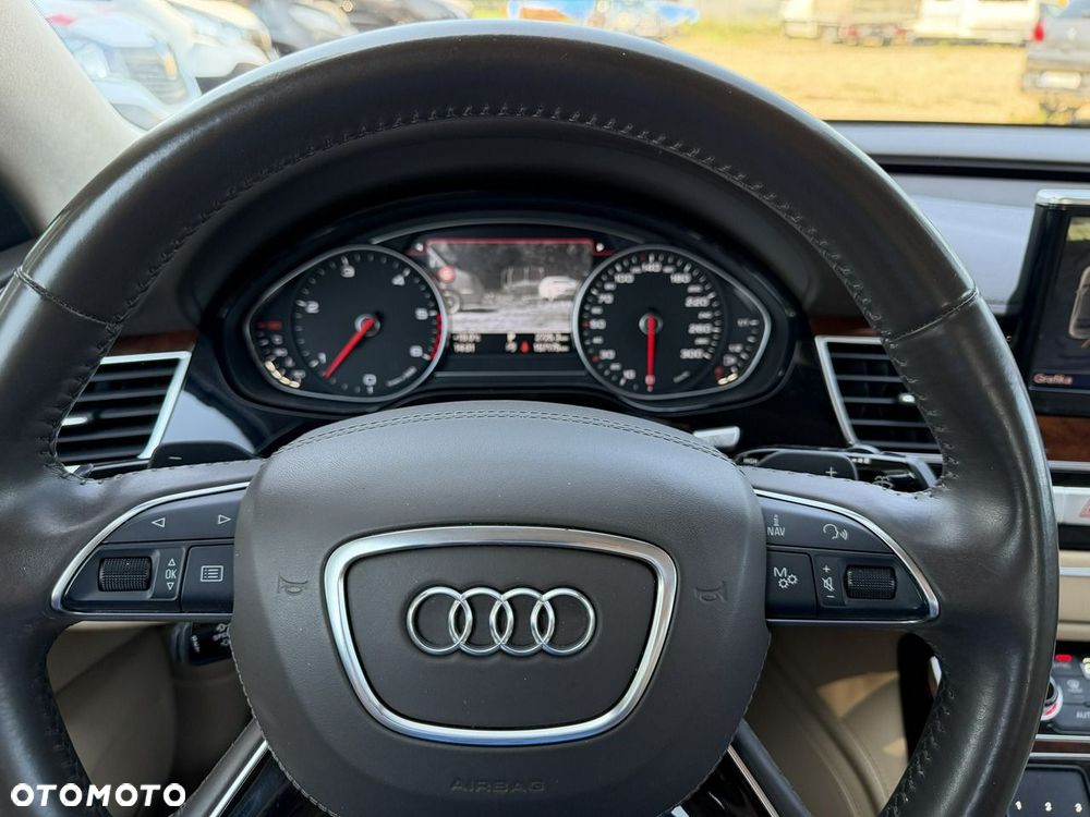 Audi A8 - 10