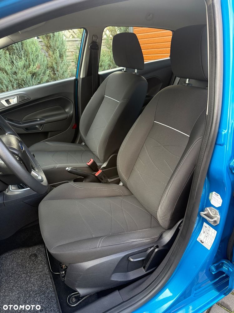 Ford Fiesta 1.6 TDCI SYNC Edition - 24