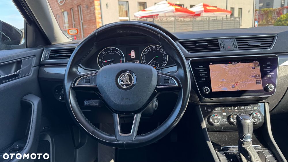 Skoda Superb 2.0 TDI DSG Style - 34