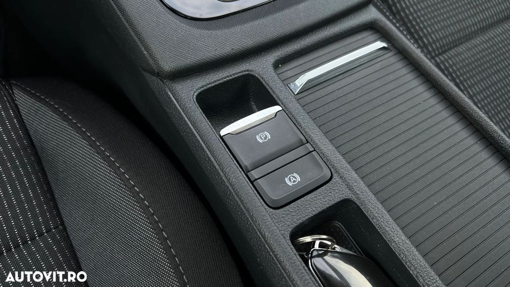 Skoda Octavia 2.0 TDI DSG Style - 24