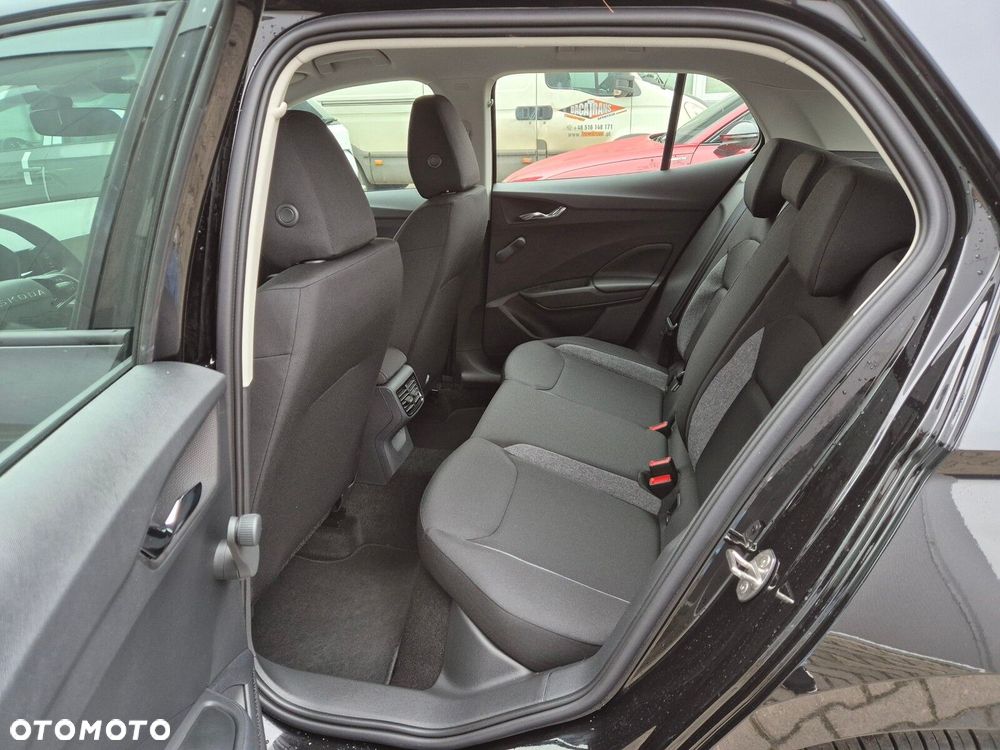 Skoda Fabia 1.0 Essence - 17