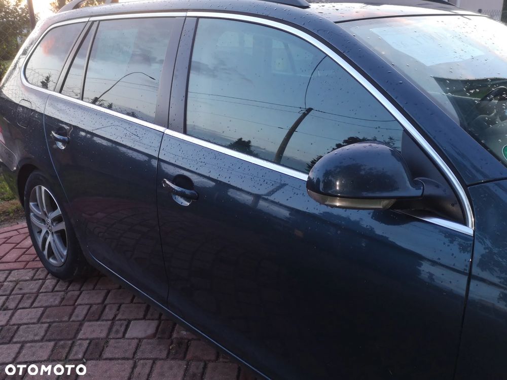 Volkswagen Golf 1.6 TDI DPF Highline - 40
