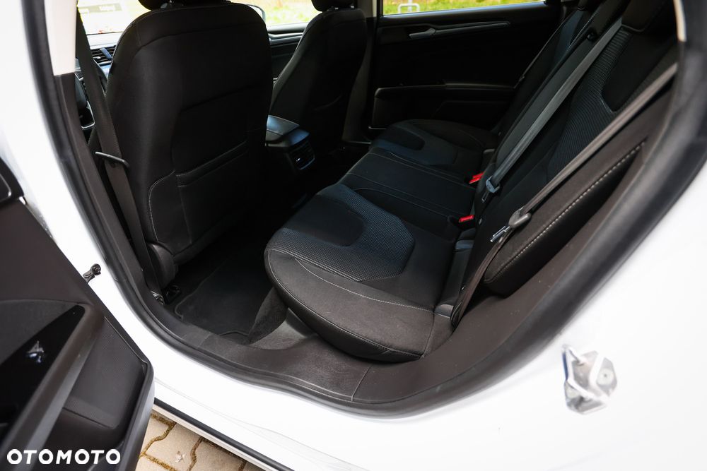 Ford Mondeo 2.0 EcoBlue Titanium - 19
