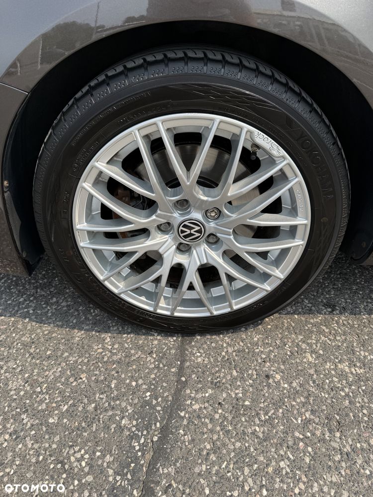Volkswagen Passat 2.0 TDI Comfortline DSG - 11