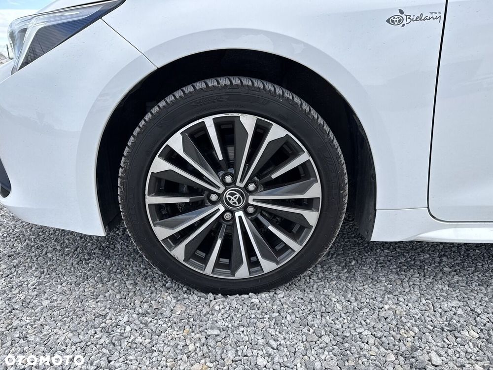 Toyota Corolla - 17