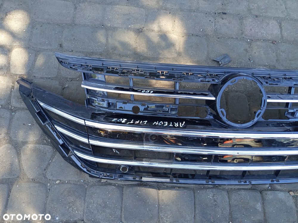 ATRAPA VOLKSWAGEN ARTEON LIFT 20- - 2