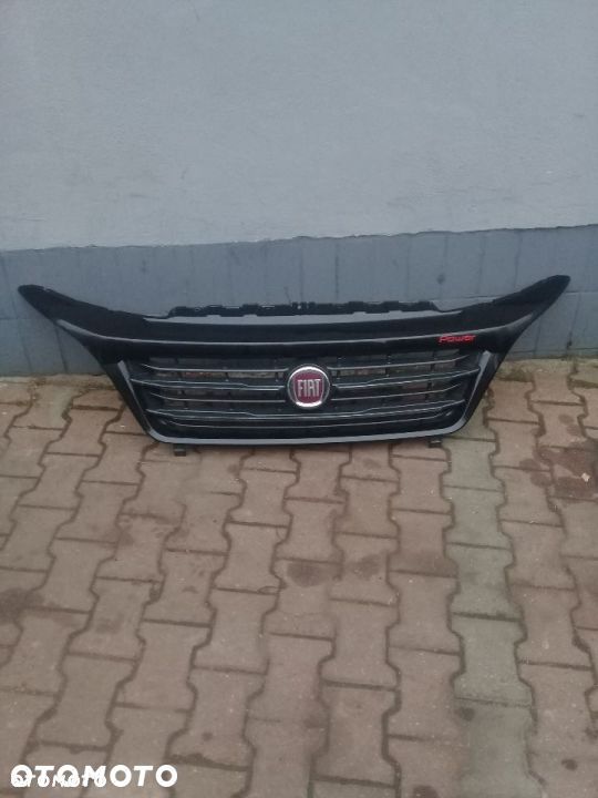 Ducato 14-18r Atrapa grill czarny połysk