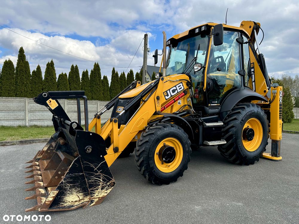 JCB 3CX PLUS AEC 300Mth Salon PL - 1